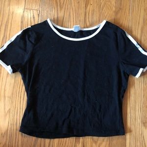black cropped shirt